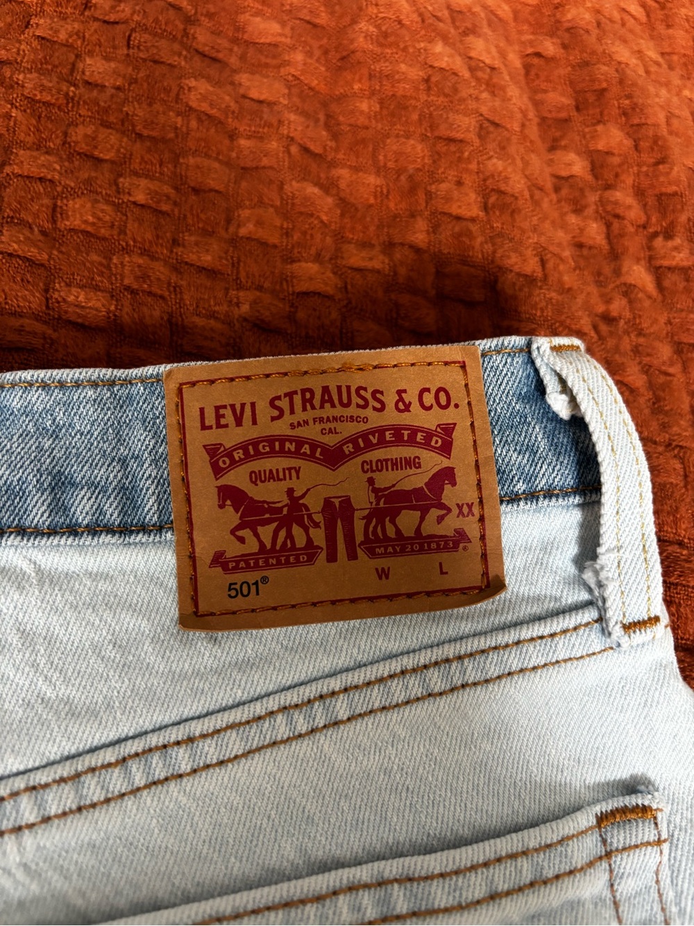Levi's Two-Tone Denim High-Rise Shorts - Light Blue & Medium Blue - Picture 8 of 8